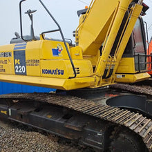 Load image into Gallery viewer, Used Crawler Excavator Second Hand Construction Equipment Original Machine Komatsu PC220 PC220-1 2 5 6 7 8 PC220-8M0 for Sale