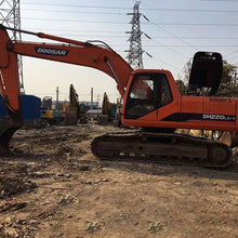 Load image into Gallery viewer, Used Crawler Excavator Second Hand Construction Equipment Original Machine Doosan Daewoo DX220LC-7 DX220LC-9C DX220LC-9C ACE DX220LC-7M for Sale